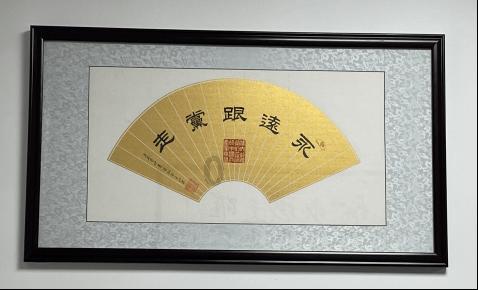 工作人员发驾照从楼上扔被指不尊重人 驾校:是我们的疏忽 不会再有类似情况发生